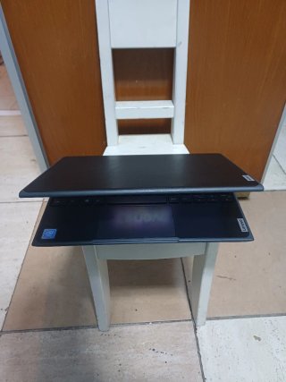 Ordenador portátil lenovo