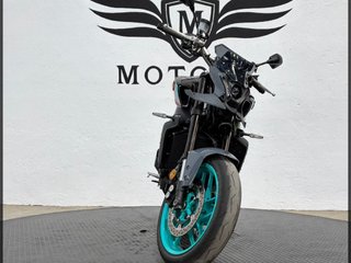 YAMAHA MT 09  35kW (modelo actual) 2024