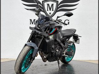 YAMAHA MT 09  35kW (modelo actual) 2024