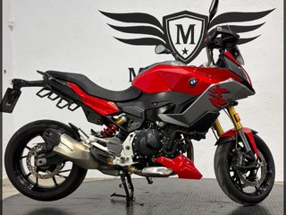 BMW F 900 XR  Versión 2020 (modelo actual) 2020