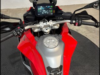 BMW F 900 XR  Versión 2020 (modelo actual) 2020