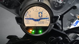 MOTO GUZZI V7  Stone (modelo actual) 2023