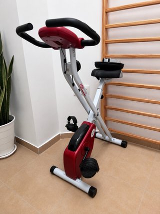 Bicicleta Estática Plegable Roja