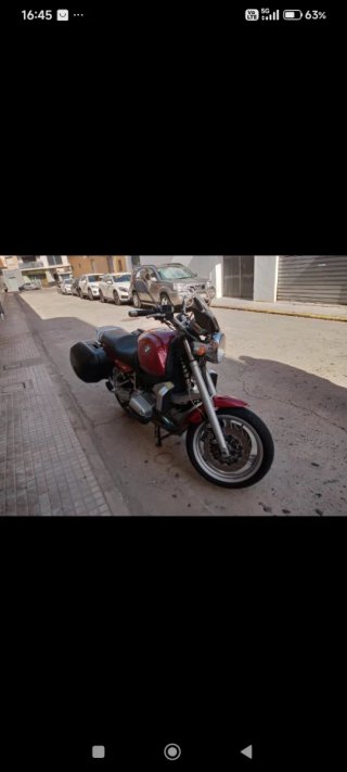 BMW R1100 Naked Roja y Negra