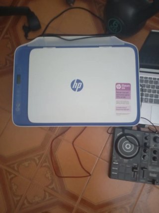 Mesa de mezclas Hercules DJControl Inpulse 200
