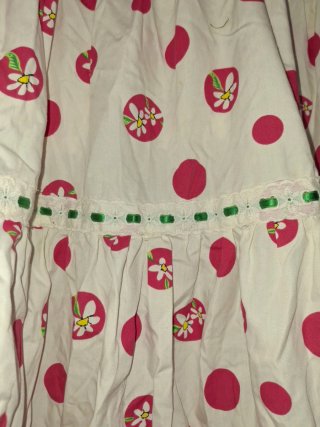Falda flamenca con lunares rosas