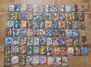 Lote 81 Cartas Pokémon V