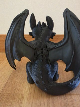 Figura Desdentado Como entrenar a tu dragón 21cm