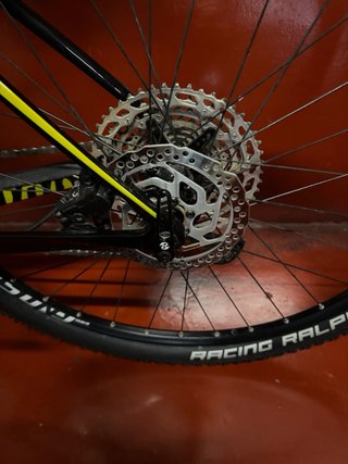 Bicicleta de Montaña talla L sólo 2 salidas.