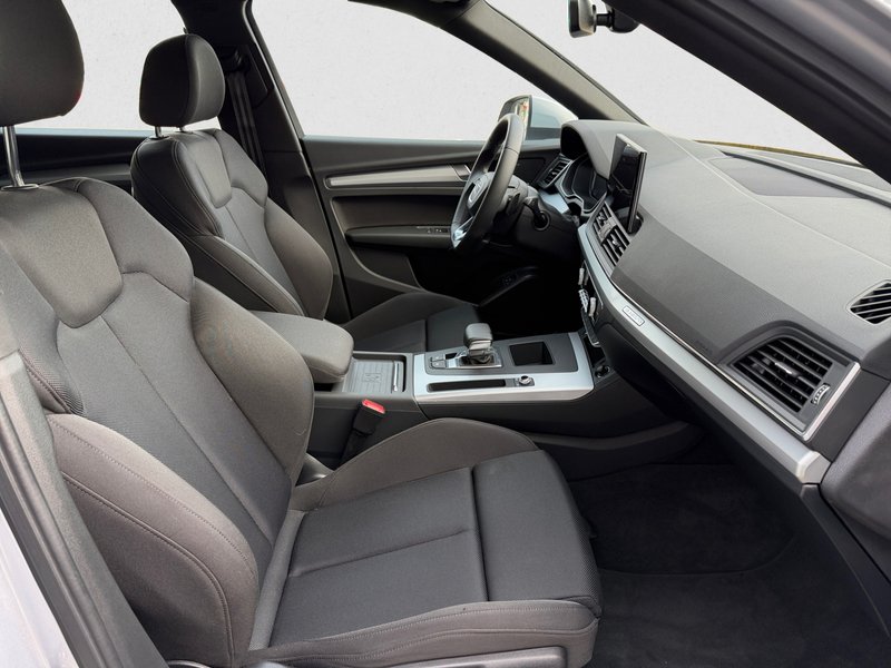 Audi Q5 2024, foto 13