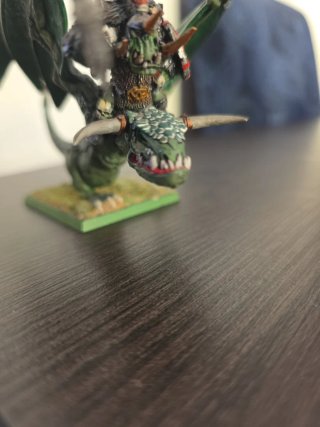 Warhammer OOP Orco Capoguerra su Viverna (Metallo)