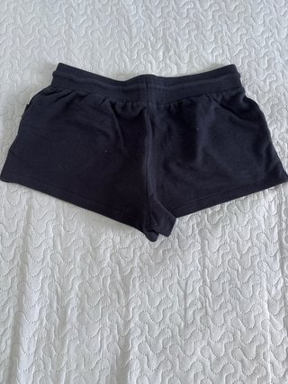 Pantalón corto negro