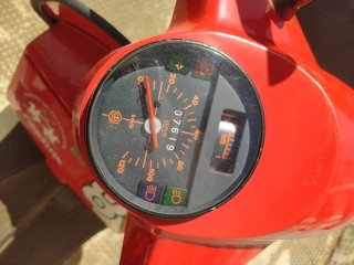 Vespa PK 125 Plurimatic Roja