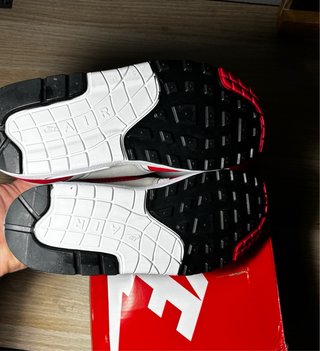 Nike Air Max 1 Rojas y Blancas