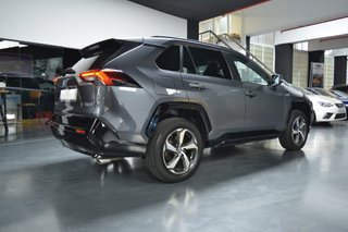 Toyota Rav4 2.5l PLUG-IN 300PH (e-CVT) Advance