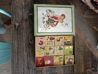Fichas de doble cara de madera vintage educativos