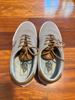 Zapatillas Vans Beige y Rojo