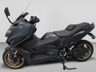 Yamaha TMAX 560 Tech MAX Maxi-Scooter.