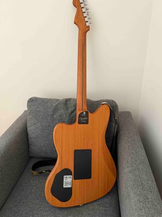 Guitarra Fender Acoustasonic American Jazzmaster