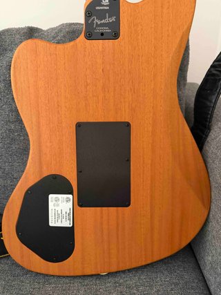 Guitarra Fender Acoustasonic American Jazzmaster