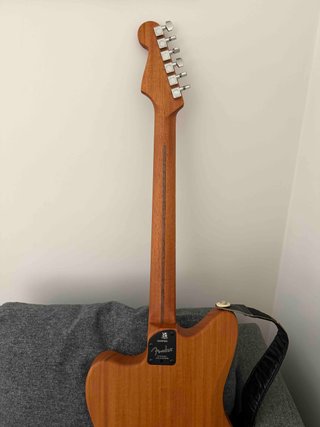 Guitarra Fender Acoustasonic American Jazzmaster