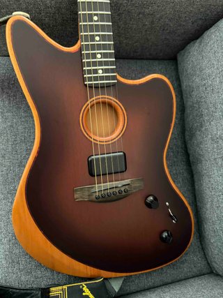 Guitarra Fender Acoustasonic American Jazzmaster