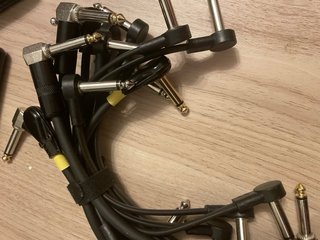 Fuente Alimentación pedales y Patch cables