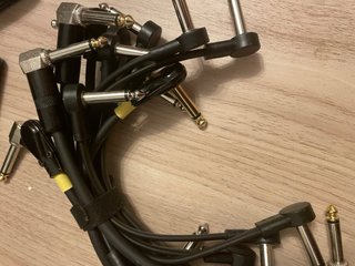 Fuente Alimentación pedales y Patch cables