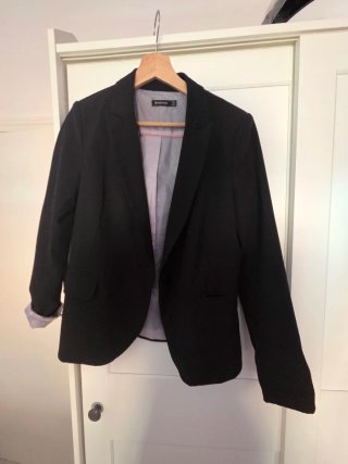 Americana negra Stradivarius Talla M