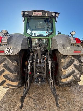 Fendt 828 Profiplus + GPS .