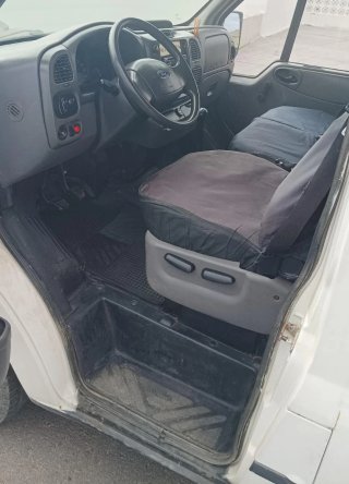Ford Transit 2001.  PRECIO15.000 ( negociable)