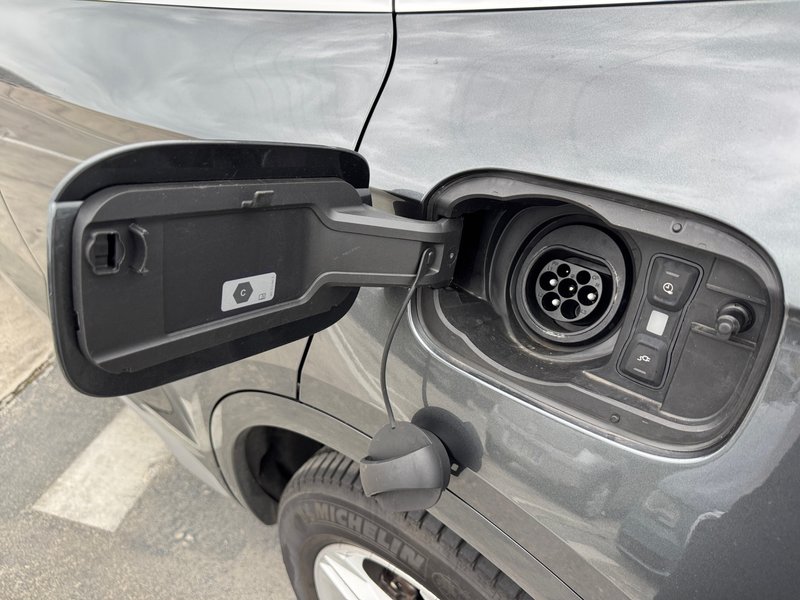 Audi Q5 2024, foto 10