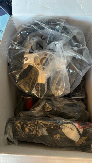 Logitech G25 Volante y Pedales