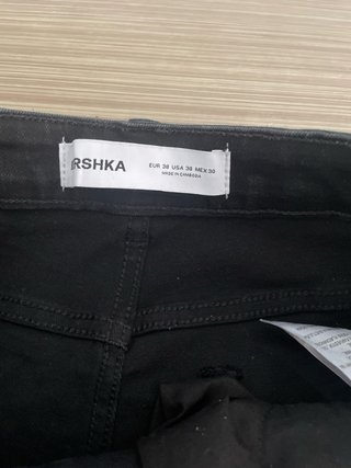 Vaqueros cortos negros / Bershka