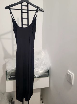 Vestido negro Quintessential tirantes drapeado