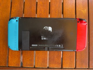 Nintendo Switch + Maletín COMPLETO + Fifa 20