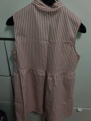 Vestido de rayas sin mangas