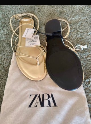 Sandalias Zara doradas tiras finas