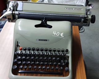 Máquina de escribir Hispano Olivetti Lexicon 80