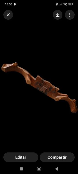 Antiguo yugo de madera maciza