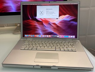 MACBOOK PRO 15 “ / Se ve muy bien