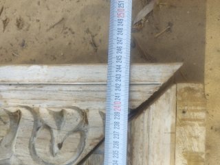 Moldura de madera tallada antigua