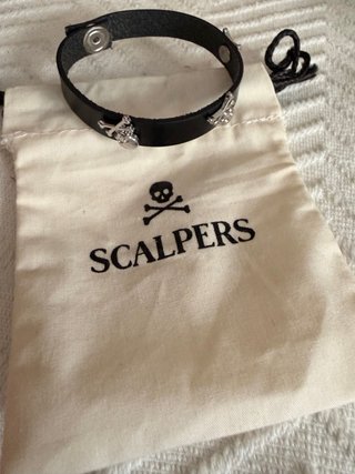 Pulsera Scalpers Calaveras Plata Negra