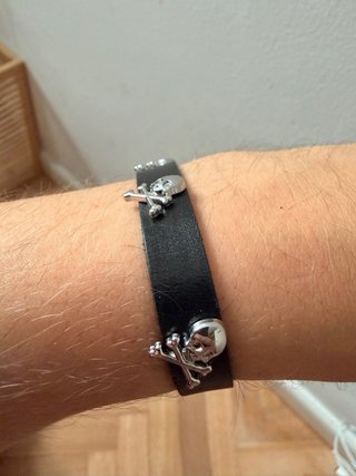 Pulsera Scalpers Calaveras Plata Negra