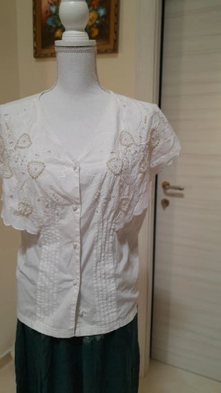 Camicetta bianca cotone con perle