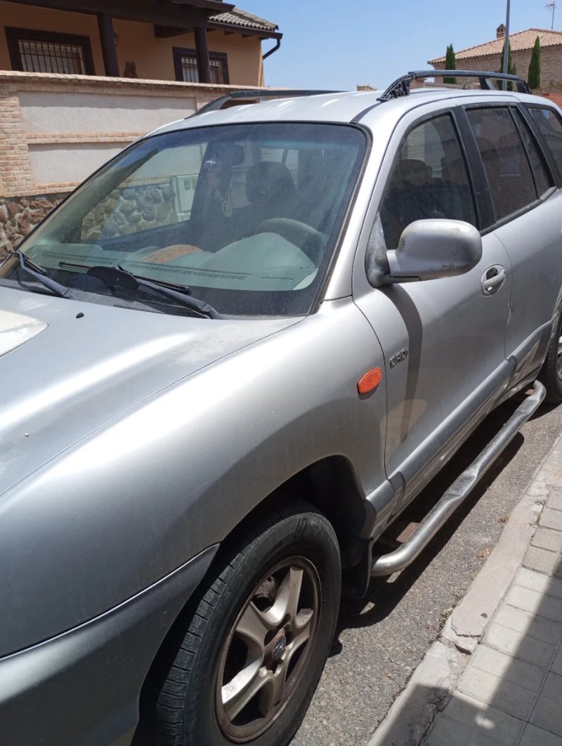 Hyundai Santa Fe 2002 - foto 1