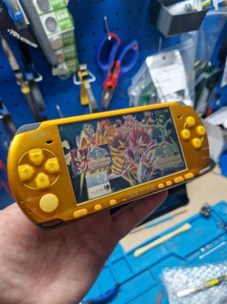 PSP 3000 Sony Dorada