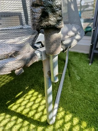 Cama elástica con red de seguridad
