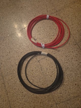 Cable solar rojo y negro