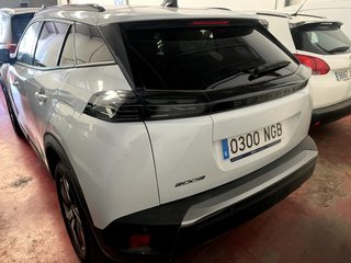 Peugeot 2008 Allure Gasolina 100 S&S 6 Vel. MAN